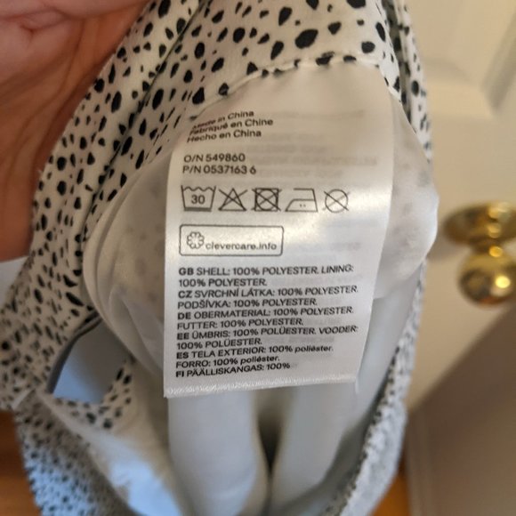 H&M, High waisted Maxi Skirt , Size 6 - Picture 2 of 2